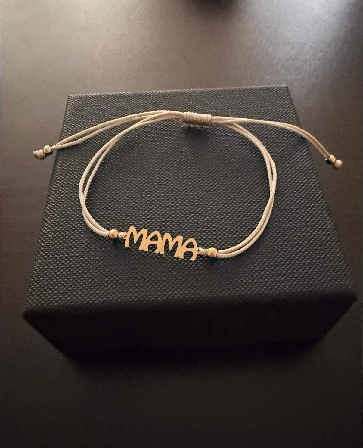 Гривна с конец Мама 19.99лв. (10.22€)