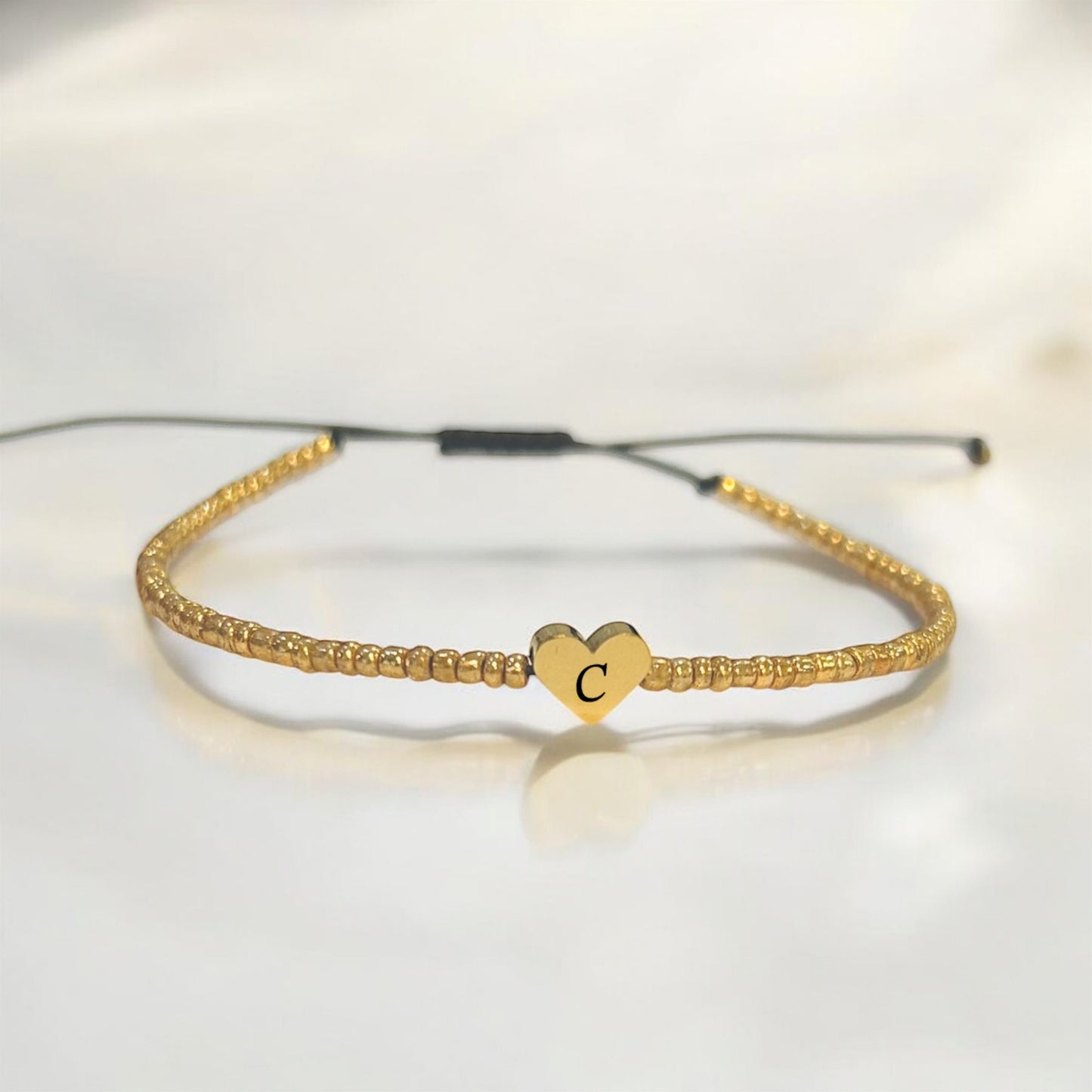 Златиста гривна със сърце подарък